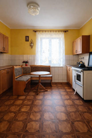 Dom Sprzedaż Lubostronie 8